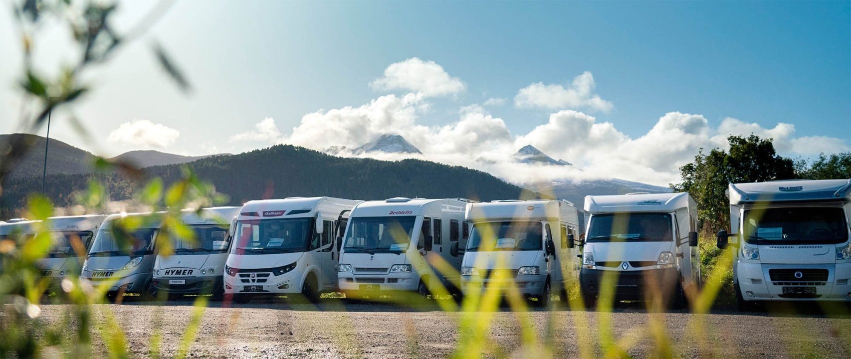 Bobiler som står på rekke