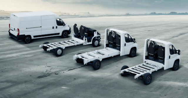 Flere fiat chassis oppstilt